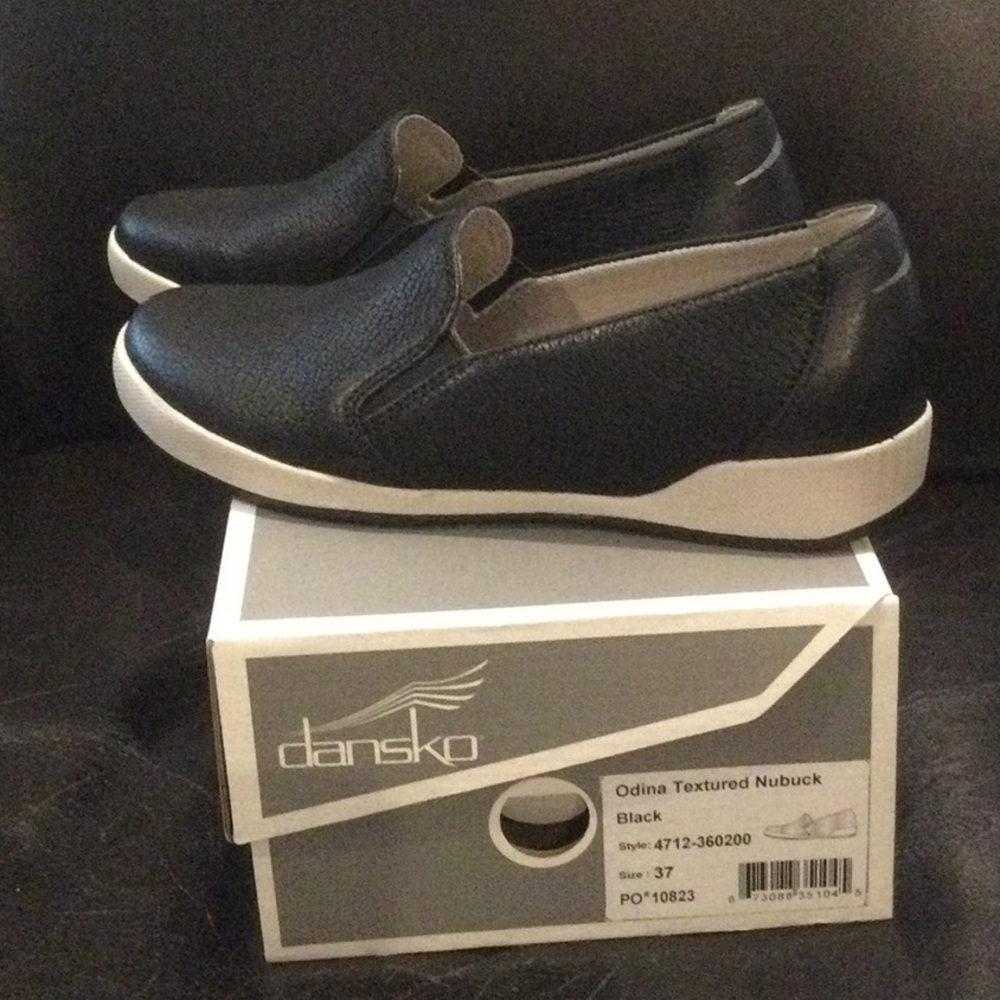 NWB Dansko Odina Black leather loafers